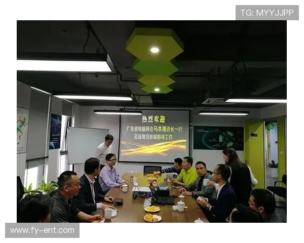 PG猿宇宙客户端网站携手行业大咖开启技术分享新篇章推动编程社区繁荣发展